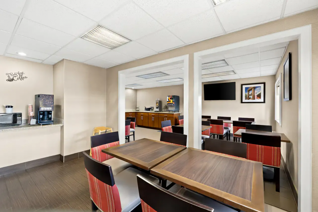 Comfort Inn Tucson Central 26/50