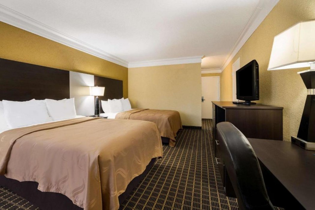 Quality Inn & Suites Syracuse Fairgrounds 7/27