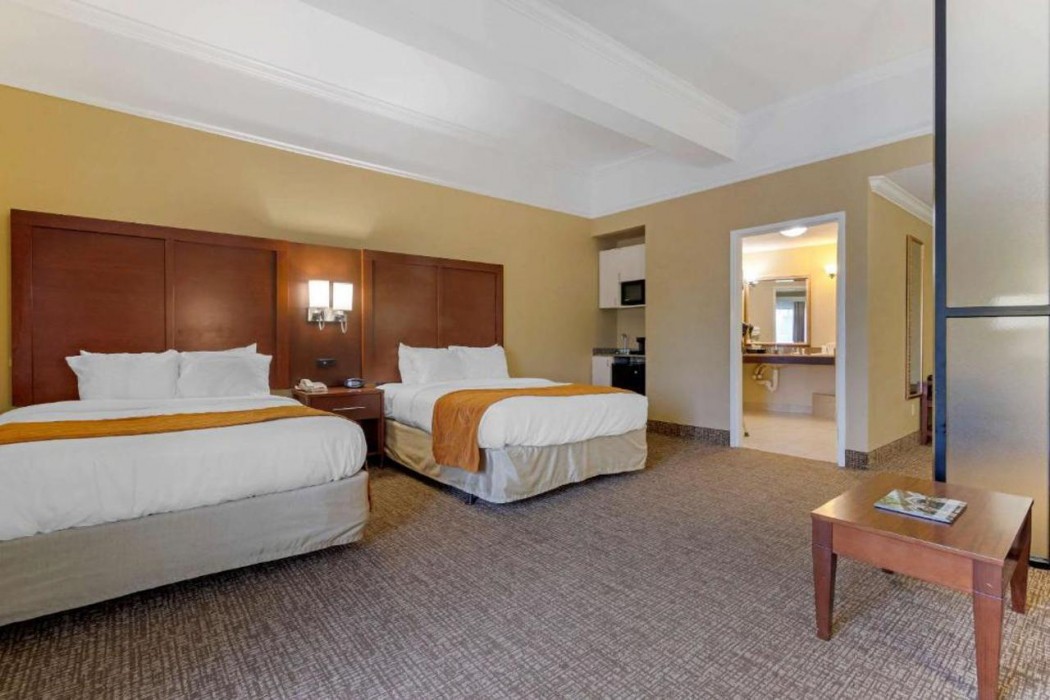 Comfort Suites Port Wentworth - Savannah North 11/33