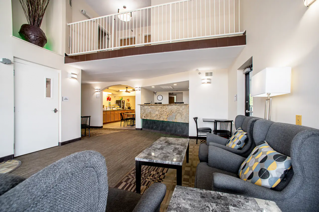 Quality Inn Near Six Flags St. Louis 4/24