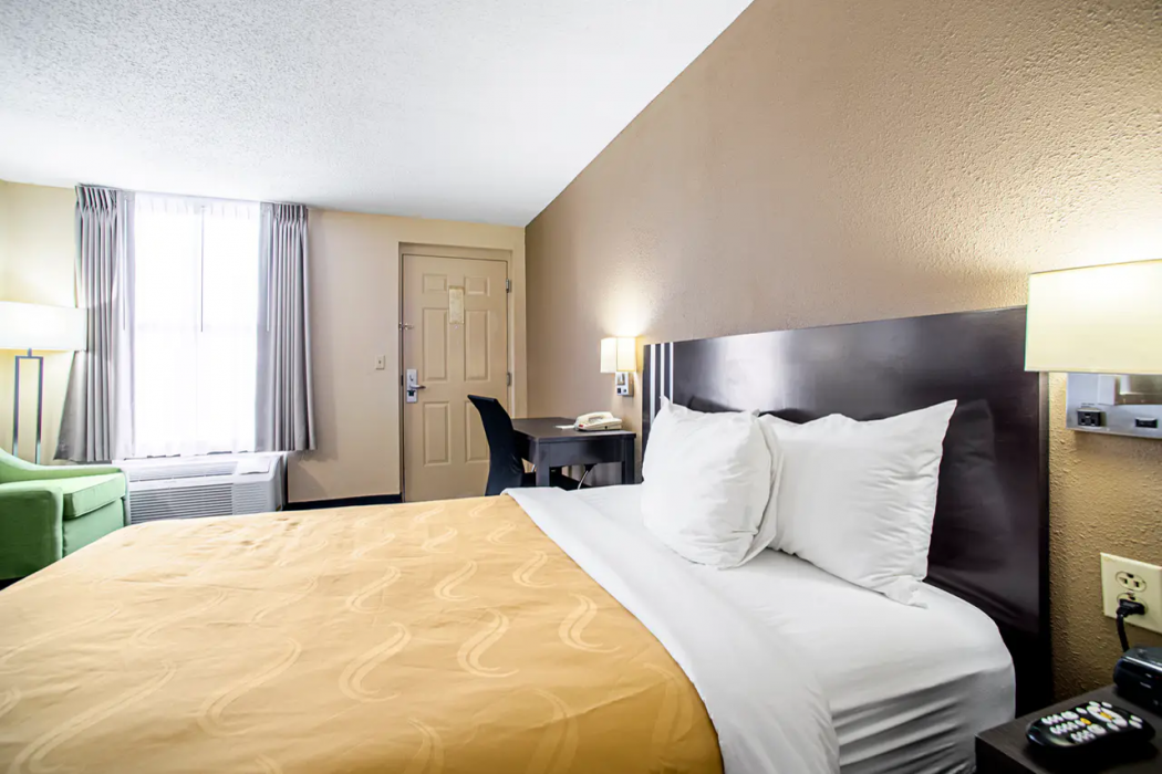 Quality Inn Near Six Flags St. Louis 9/24