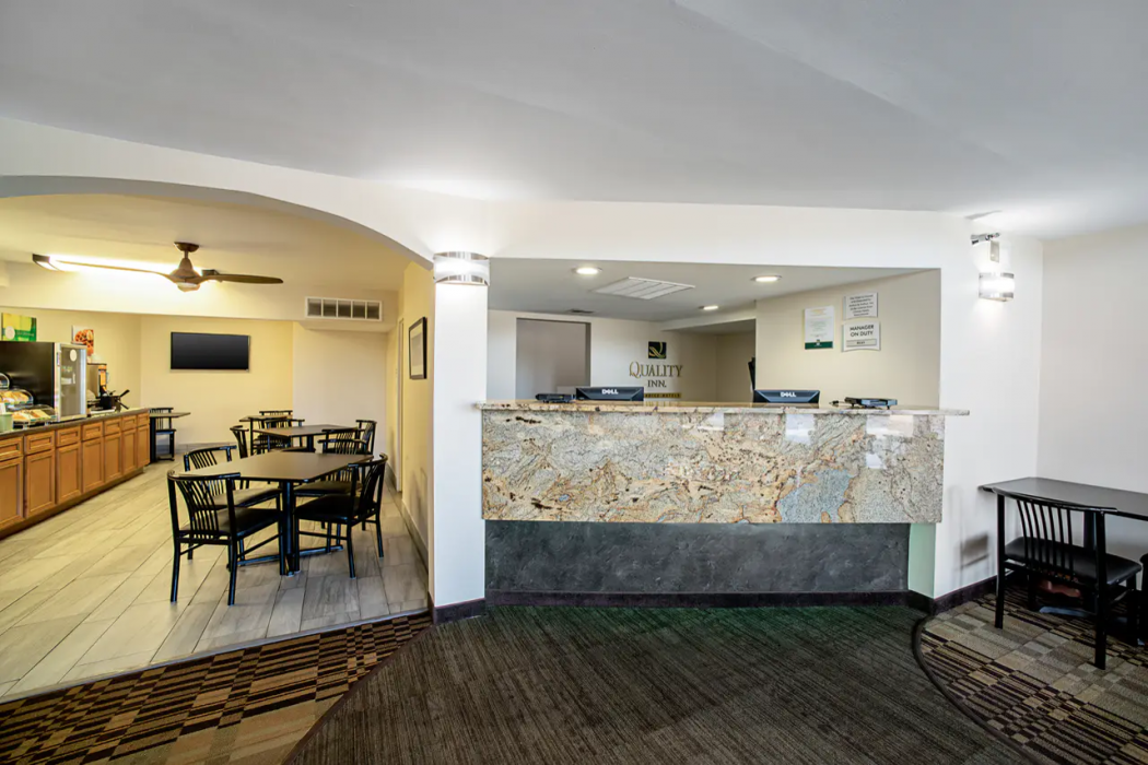 Quality Inn Near Six Flags St. Louis 3/24