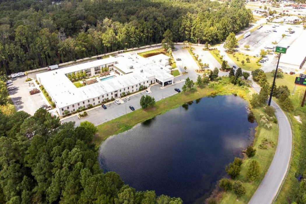 Cottonwood Suites Savannah Hotel and Conference Center 7/71