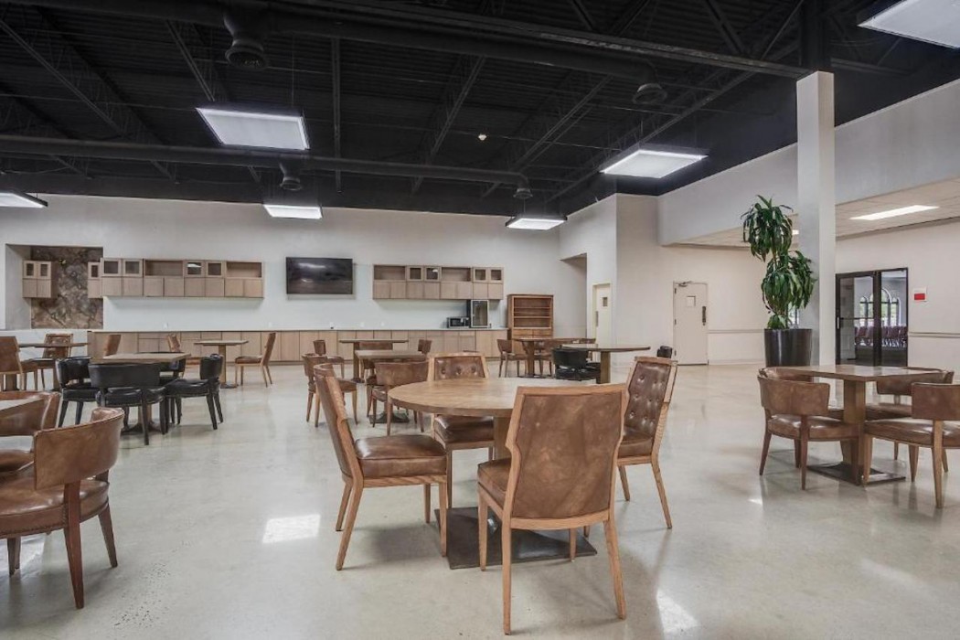 Cottonwood Suites Savannah Hotel and Conference Center 51/71