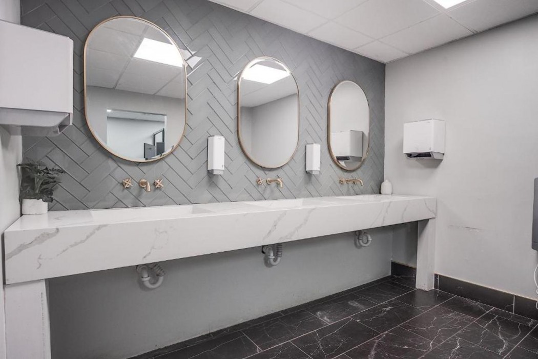 Cottonwood Suites Savannah Hotel and Conference Center 34/71