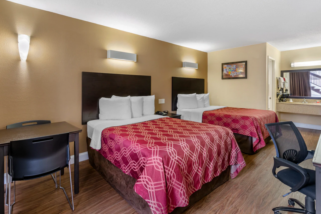 Econo Lodge Roanoke Civic Center 15/30