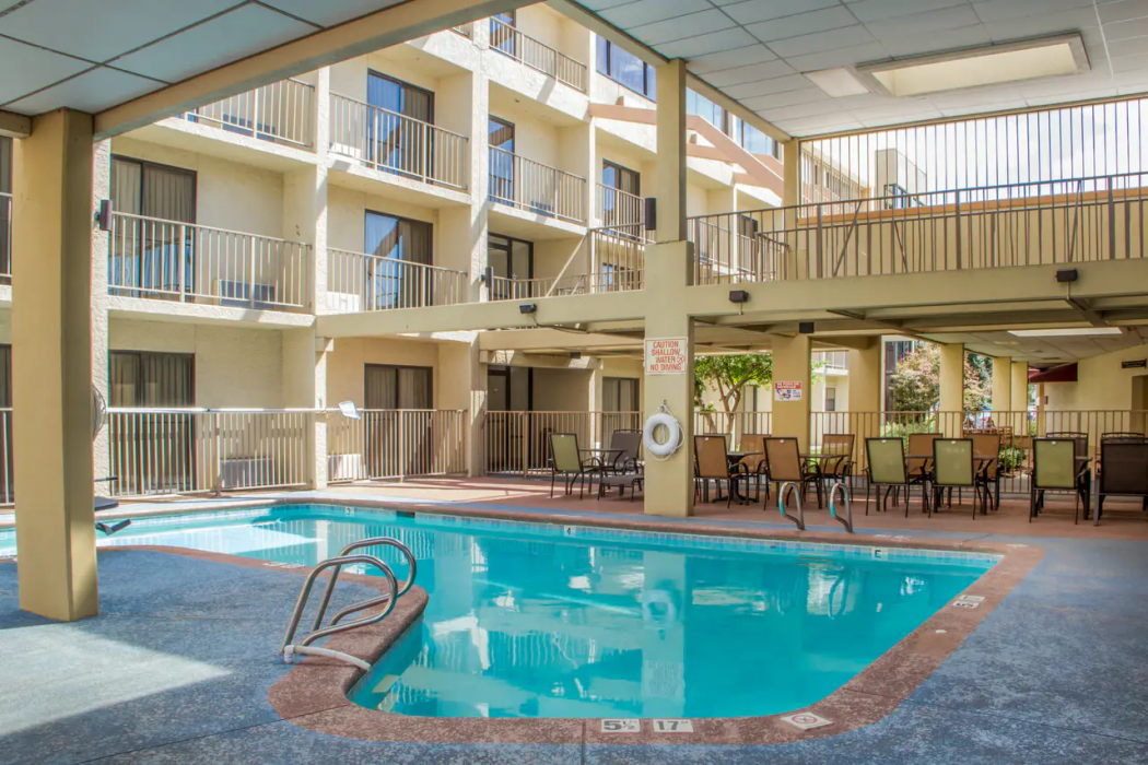 Ramada by Wyndham Tulsa Broken Arrow 18/32
