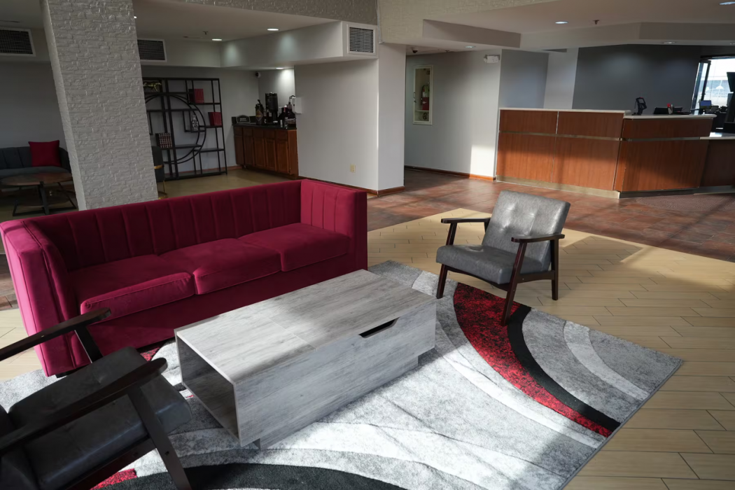 Ramada by Wyndham Tulsa Broken Arrow 12/32
