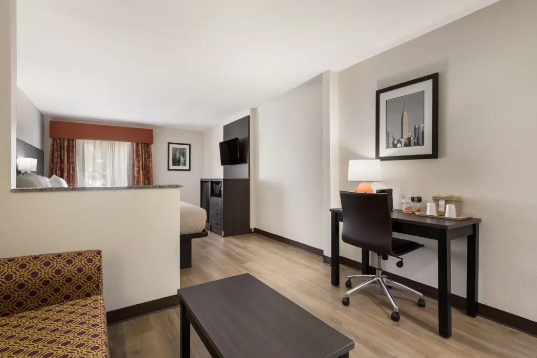 Quality Suites I-44 Tulsa 12/22