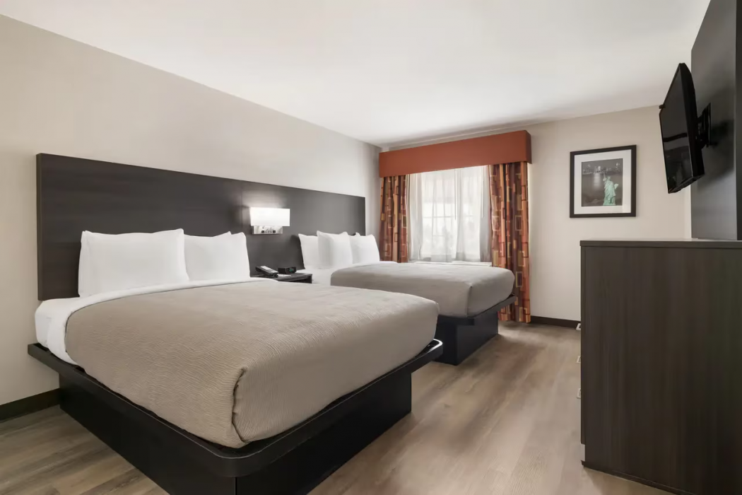 Quality Suites I-44 Tulsa 10/22