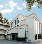 Diamond Inn And Suites 1/29