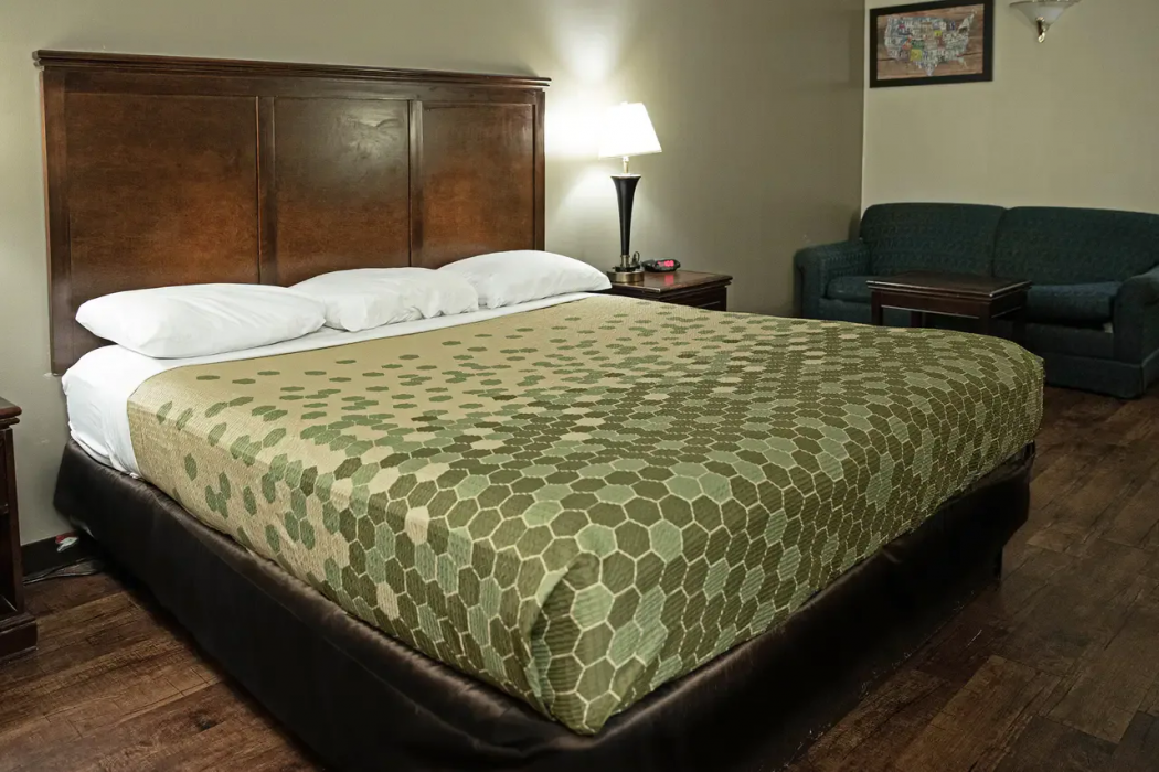 Econo Lodge Hopewell Near Fort Lee I-295 13/23