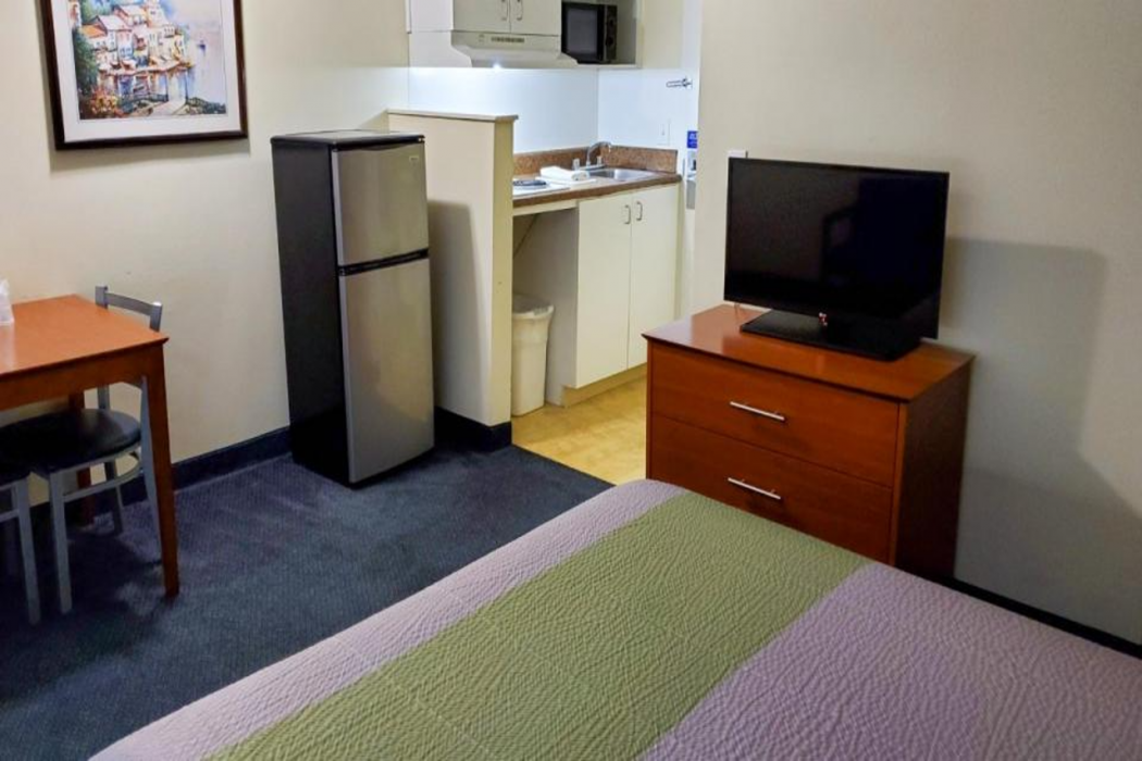 Motel6 Richmond, VA - I-64 West 16/58