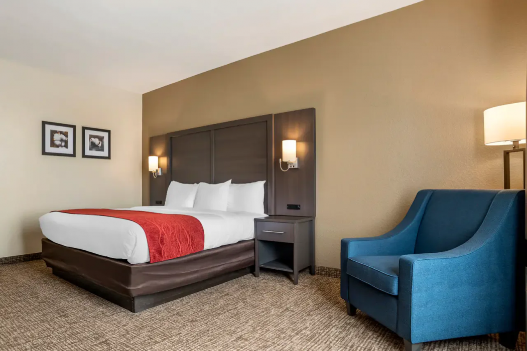 Comfort Inn and Suites Millbrook - Prattville 12/25