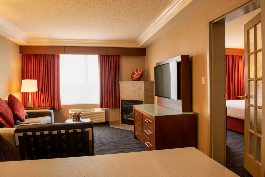 Radisson Hotel & Suites Fort McMurray 16/34