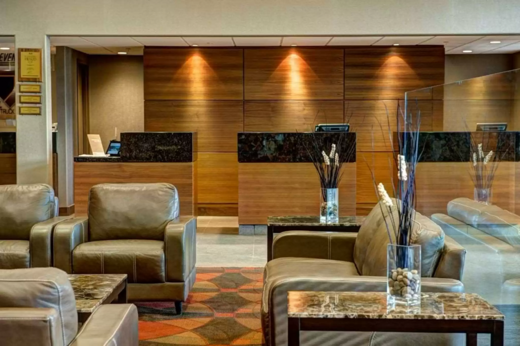 Radisson Hotel & Suites Fort McMurray — photo 4