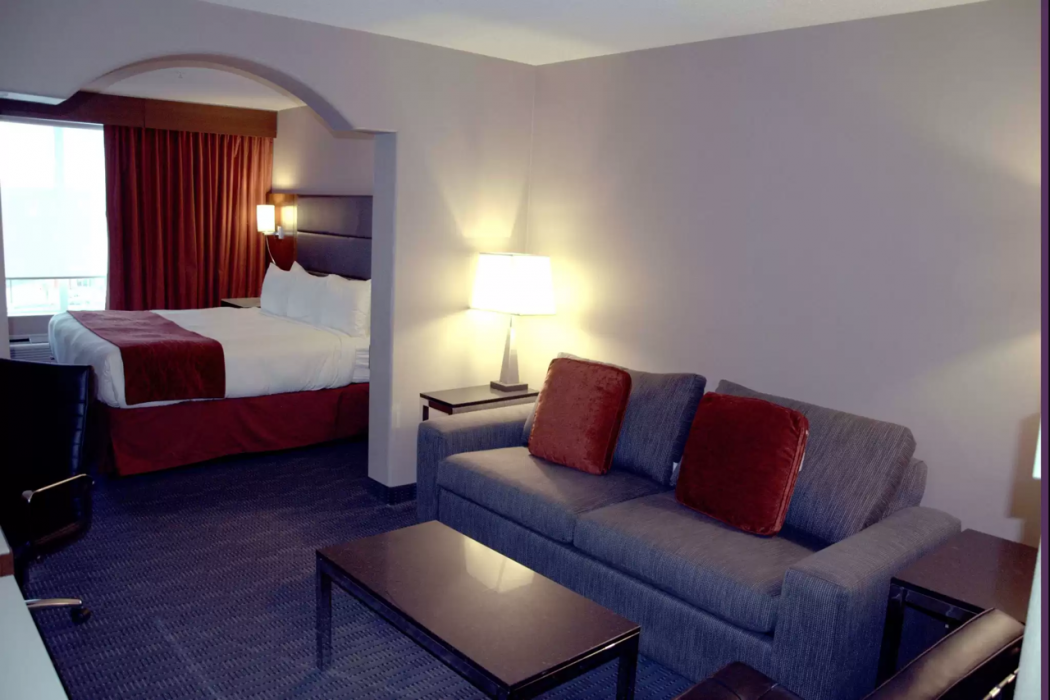 Radisson Hotel & Suites Fort McMurray 14/34