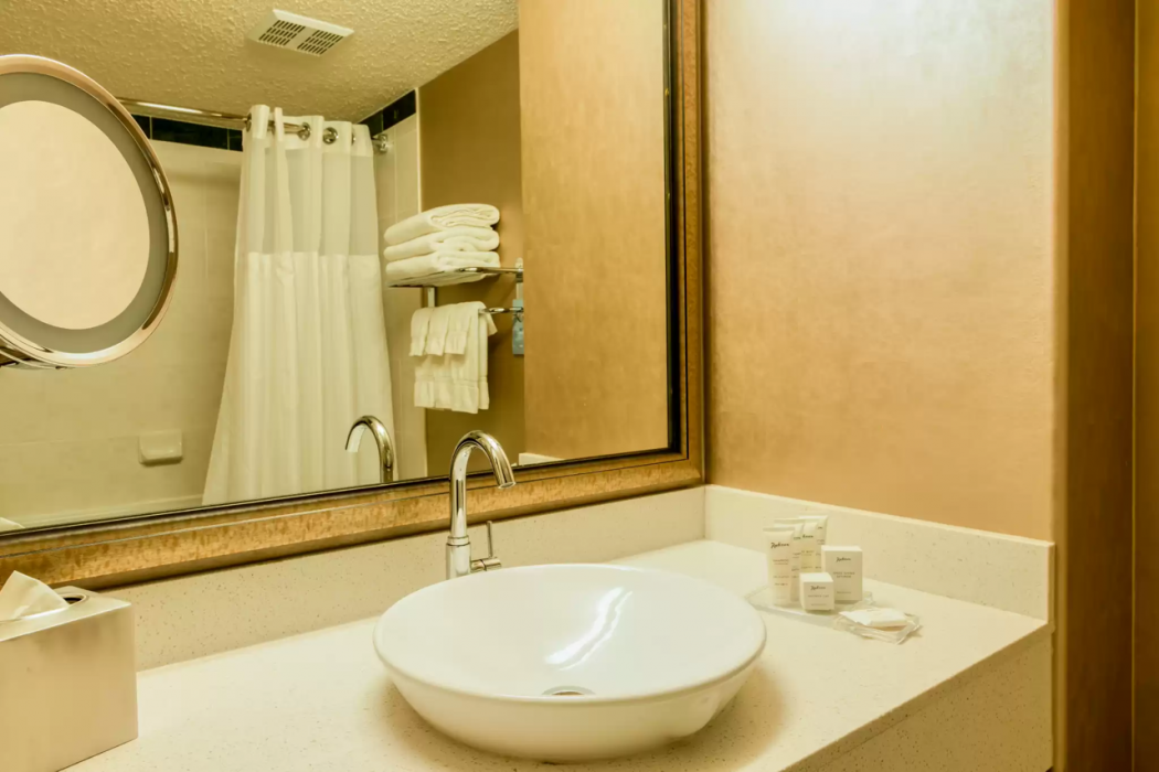 Radisson Hotel & Suites Fort McMurray 17/34