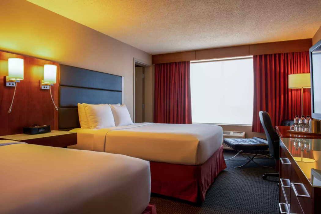 Radisson Hotel & Suites Fort McMurray 9/34