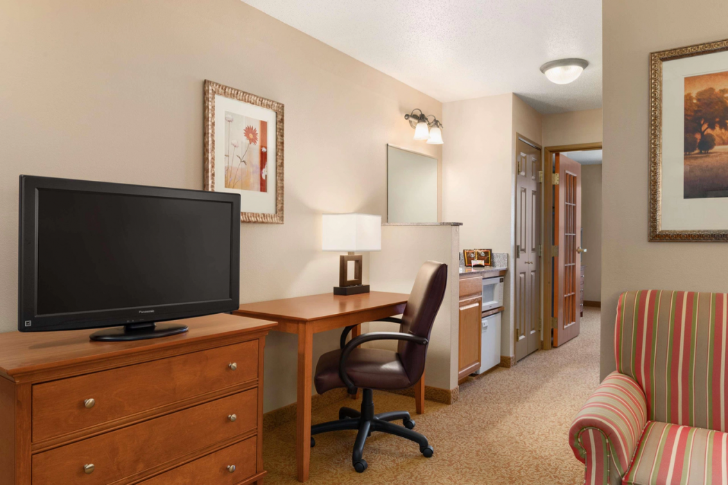 Country Inn & Suites by Radisson, Sycamore, IL 3/10