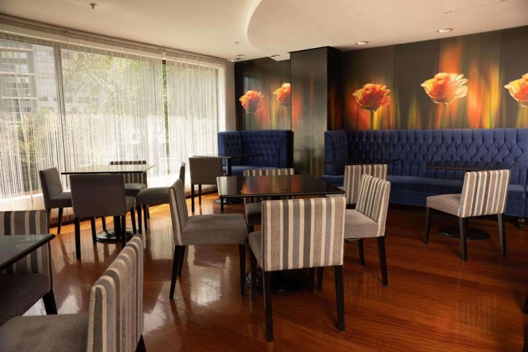 Radisson Hotel Decapolis Miraflores 12/25