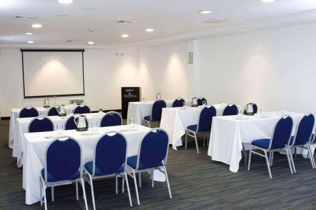 Radisson Hotel Decapolis Miraflores 11/25