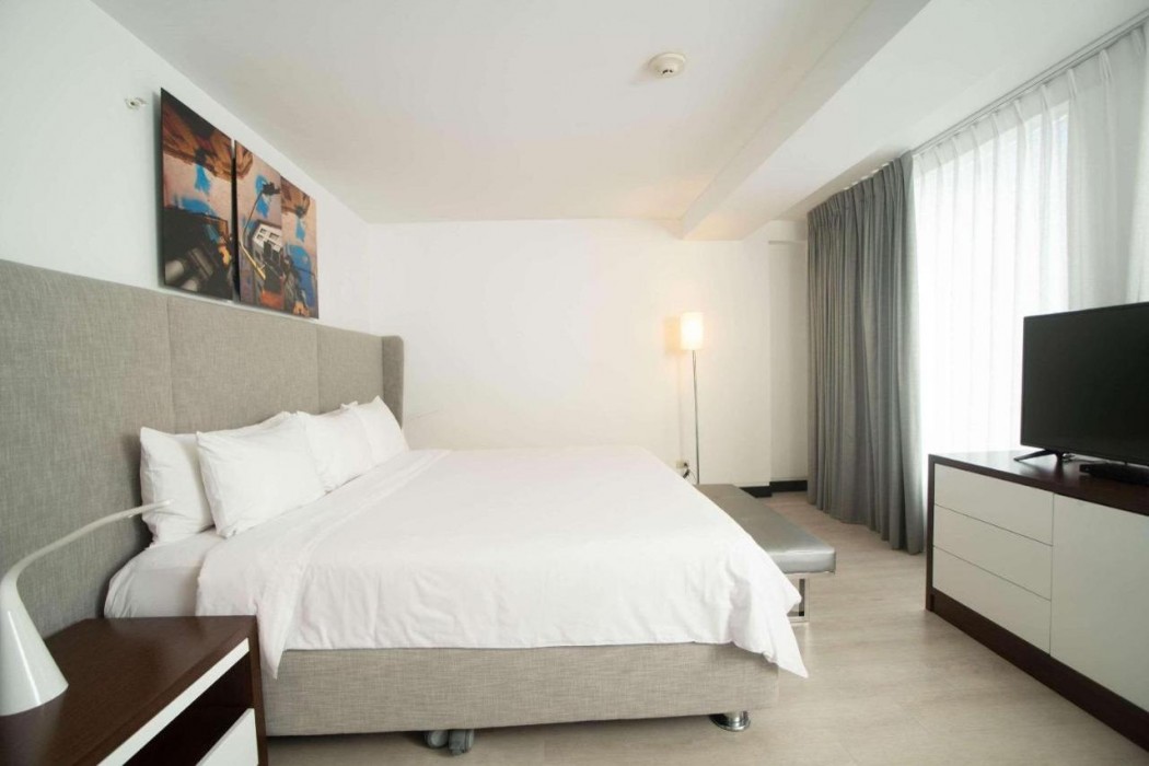 Radisson Hotel Decapolis Miraflores 7/25