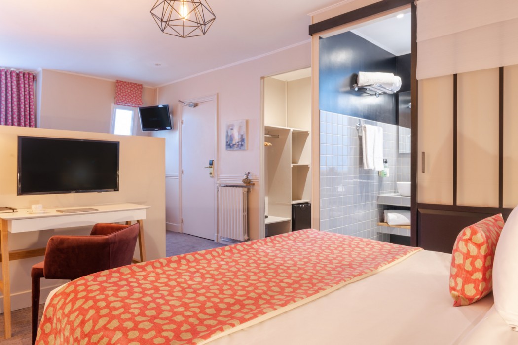 Hotel 29 Lepic 24/66
