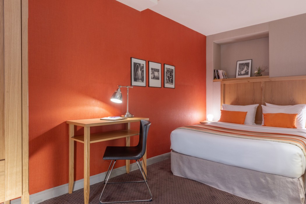 Hotel 29 Lepic 17/66