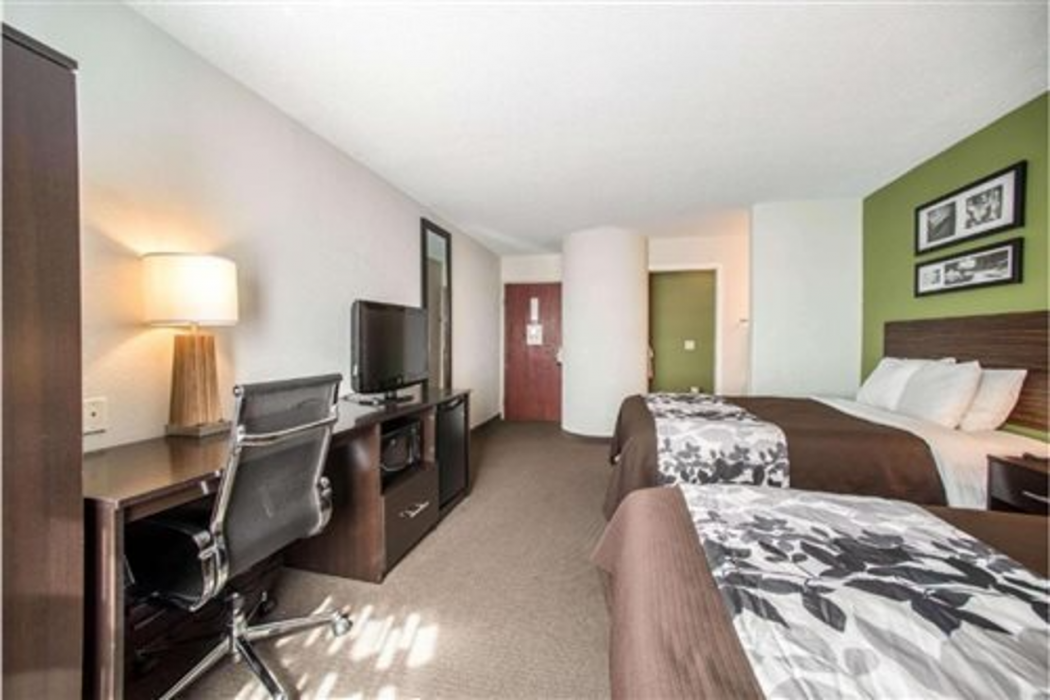 Sleep Inn Decatur I-72 7/30