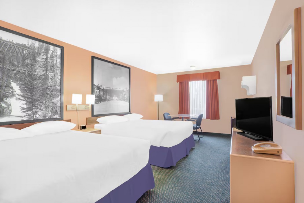 Ramada by Wyndham Cranbrook, BC 7/27
