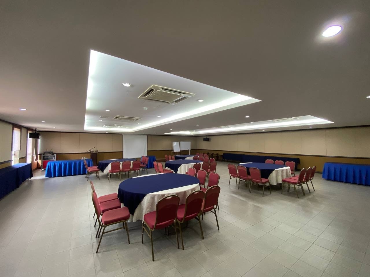 Royale Bintang Janda Baik 46/67