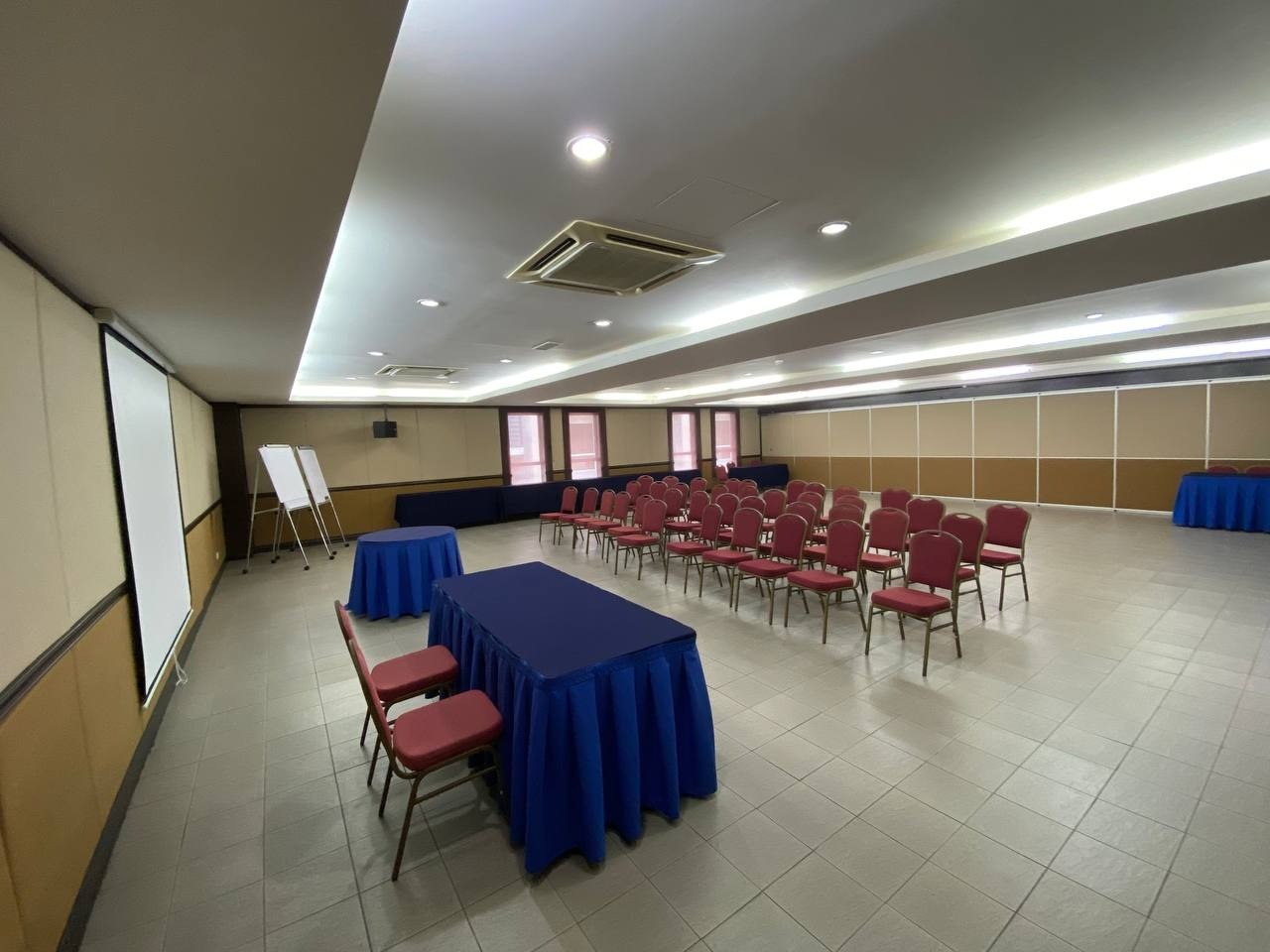 Royale Bintang Janda Baik 45/67