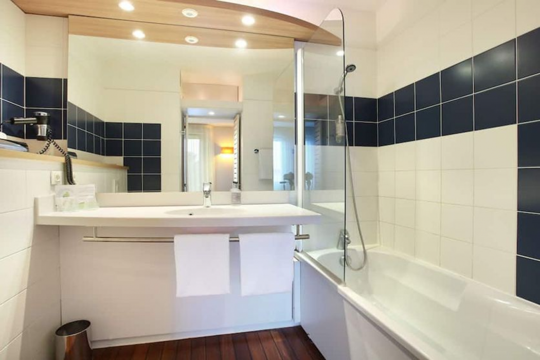 Suite Home Saran Orleans 9/28