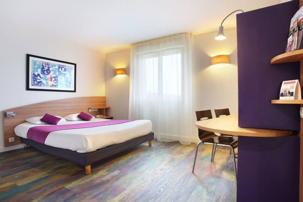 Suite Home Saran Orleans 8/28