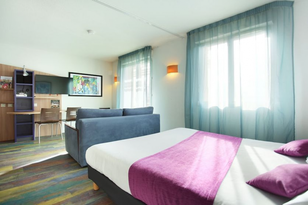 Suite Home Saran Orleans 10/28