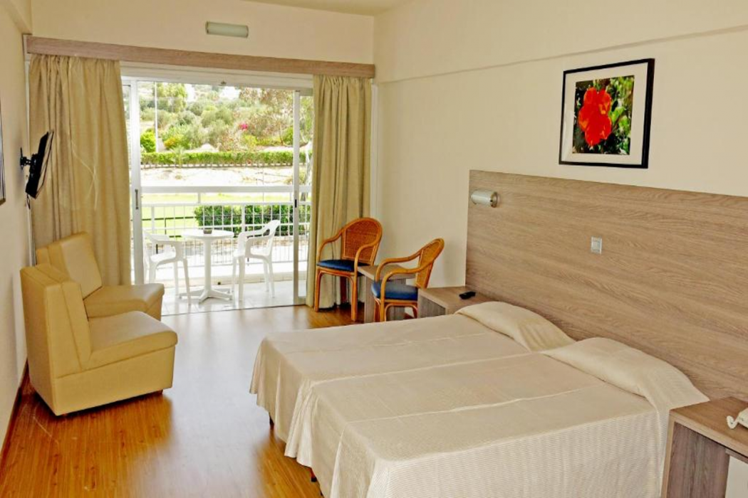 Marina Hotel 19/68