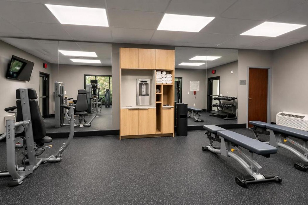 Courtyard by Marriott Houston Hobby Airport 11/21