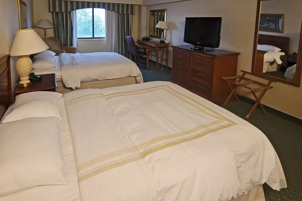 Radisson Hotel Cedar Rapids, IA 12/33