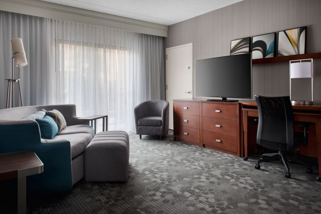 Courtyard by Marriott Mahwah 10/51