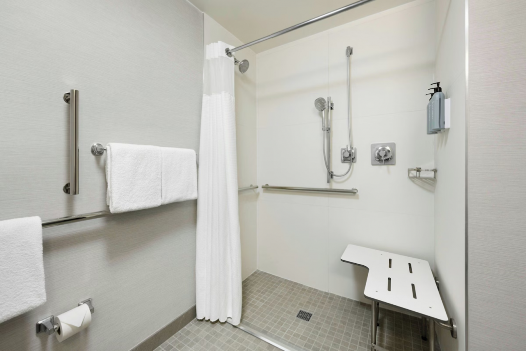 Courtyard by Marriott Mahwah 8/51