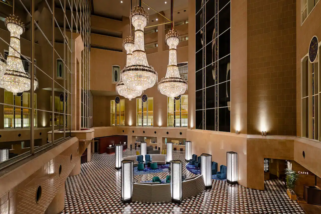 Hyatt Regency Tokyo 8/63