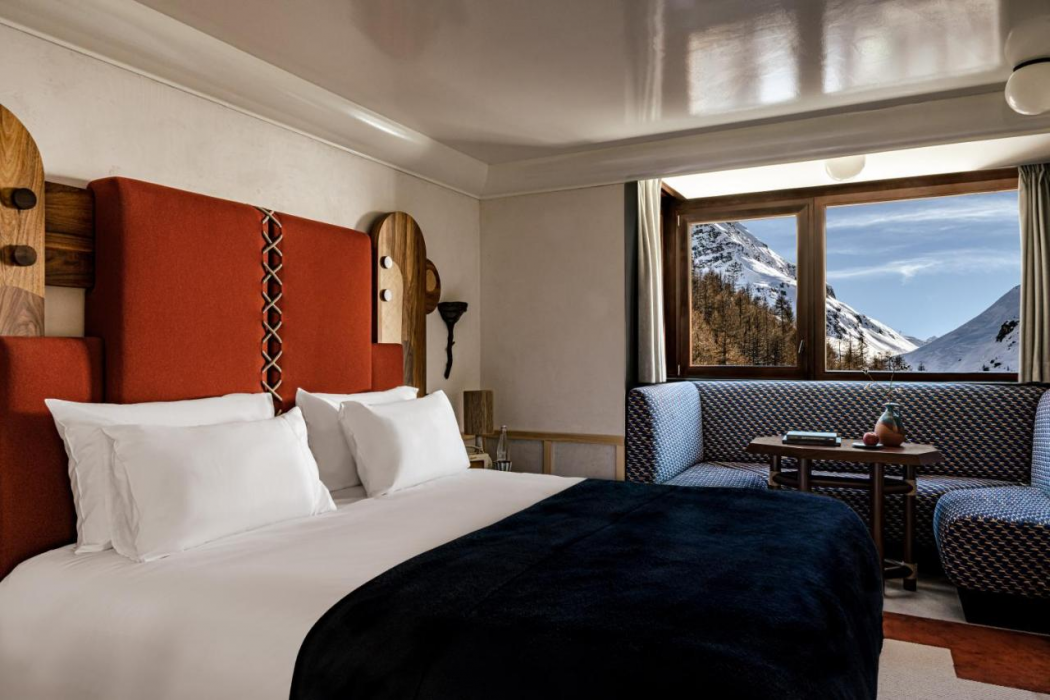 Experimental Chalet Val D-Isere 6/64