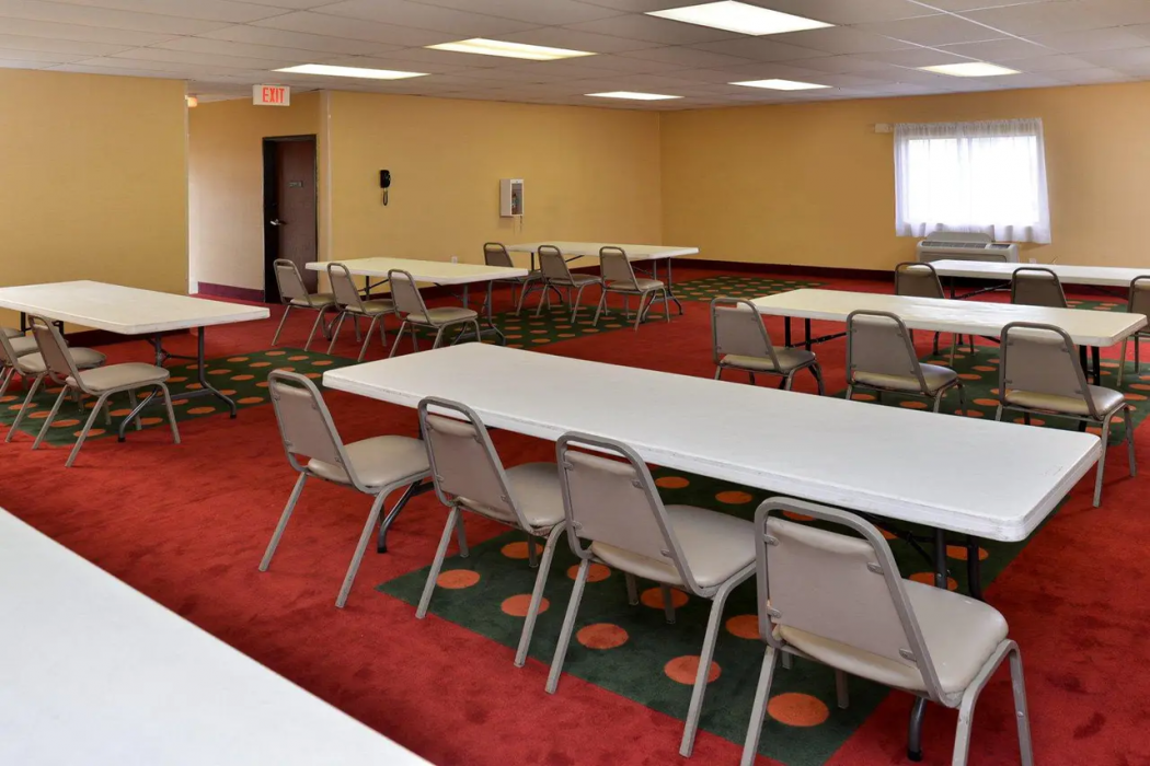 Quality Inn & Suites Wichita Falls I-44 16/23