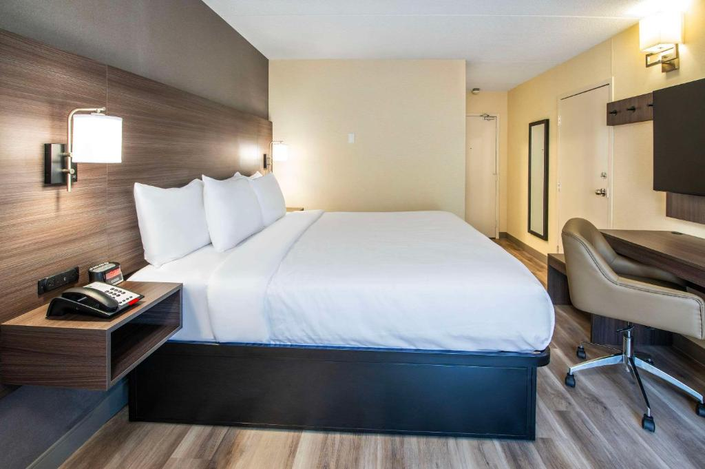Quality Inn Chatham, ON 8/27