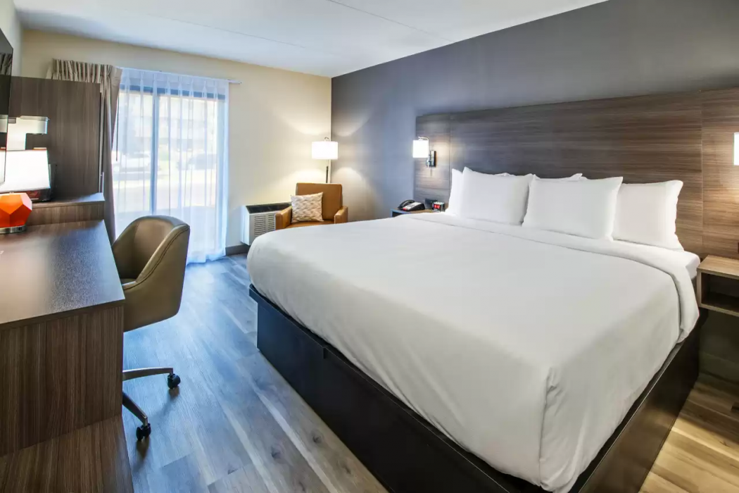 Quality Inn Chatham, ON 9/27