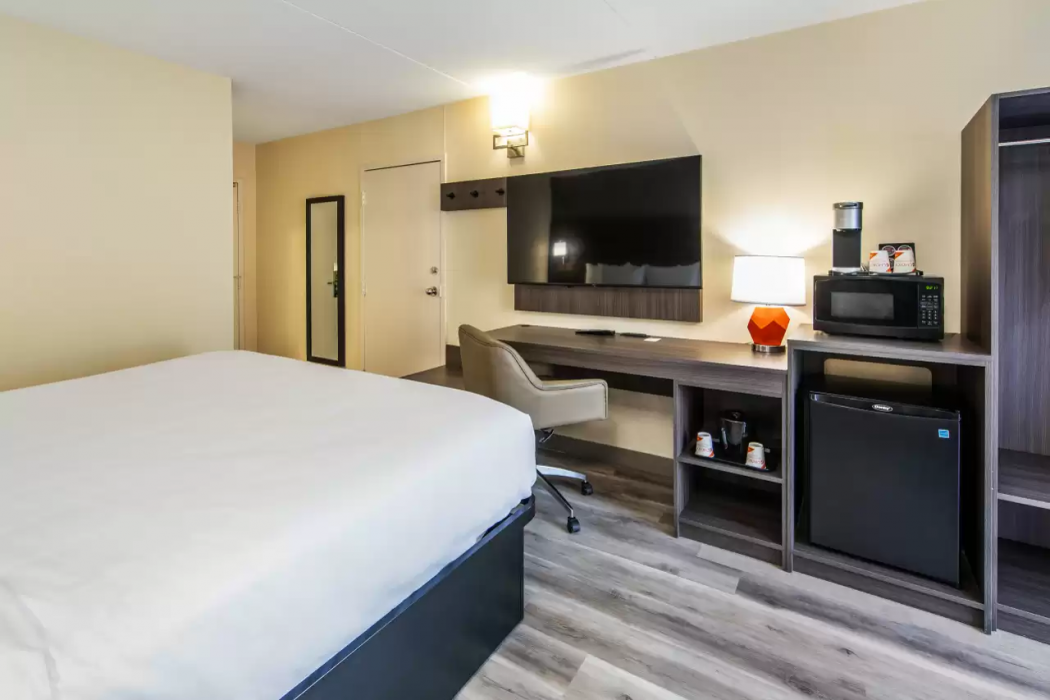 Quality Inn Chatham, ON 11/27