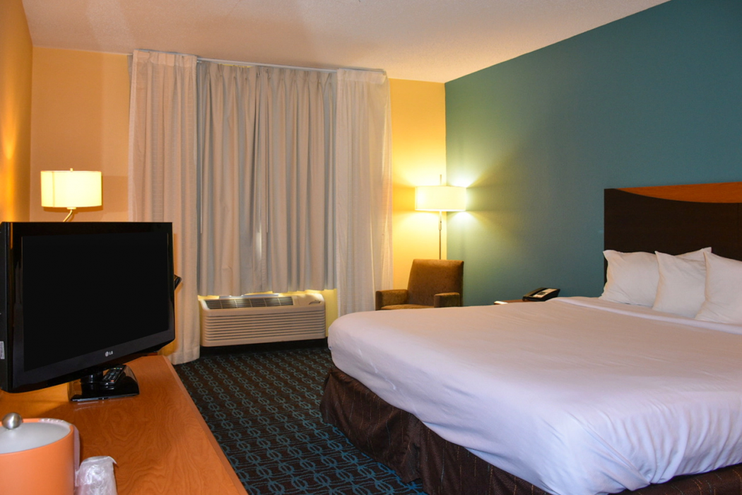 Comfort Inn & Suites Texas City I-45 4/16