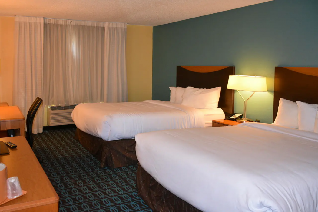 Comfort Inn & Suites Texas City I-45 6/16