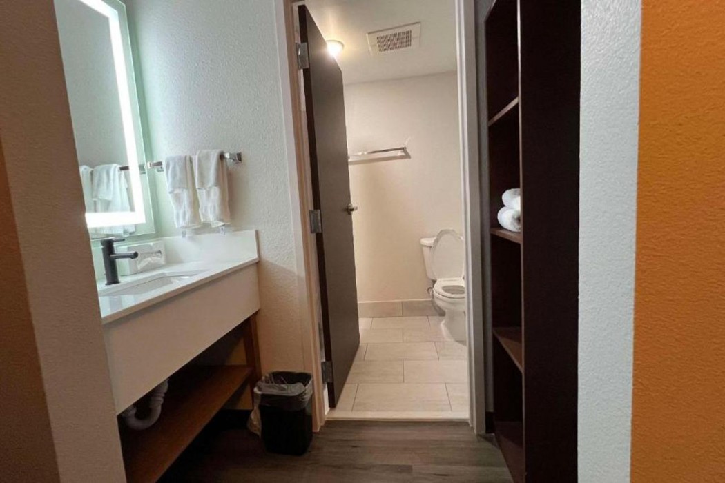 Country Inn & Suites by Radisson, LSU/Medical Corridor 10/28